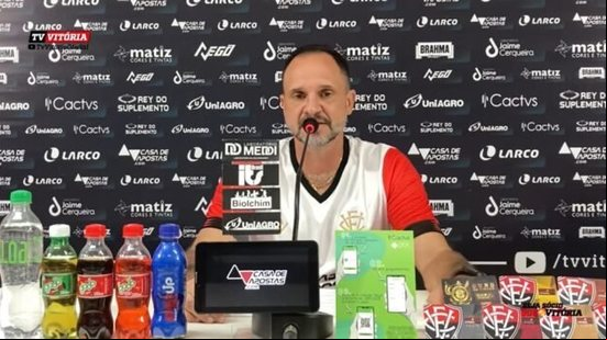 Imagem Wagner Lopes sonha com permanência do Vitória na Série B