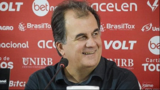 Imagem Vitória ainda busca goleiro e centroavante no mercado