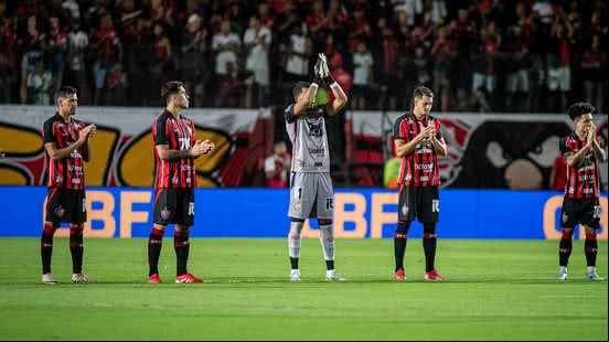 Vitória sofre mais uma derrota e permanece na zona de rebaixamento - Victor Ferreira/ECV