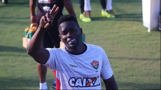 Imagem Com retorno de Kanu, Vitória divulga relacionados para partida contra o Inter pela Copa do BR