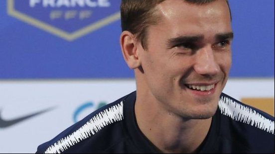 Imagem Griezmann diz que trocaria possível Bola de Ouro por título da Copa do Mundo 